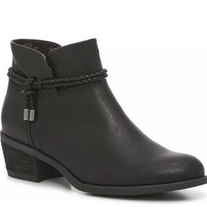 Like New! b.o.c. Women's Lindsay Rope Comfort Bootie Black Leather Size 6